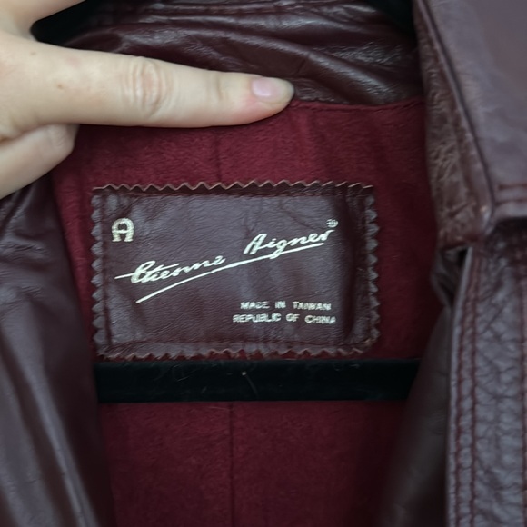 Vintage Etienne Aigner oxblood leather trenchcoat - Picture 3 of 3